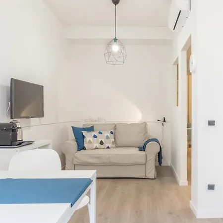 Modern Family Apartment In San Giovanni Metro A Colli Albani Direct To Center And Vatican-2